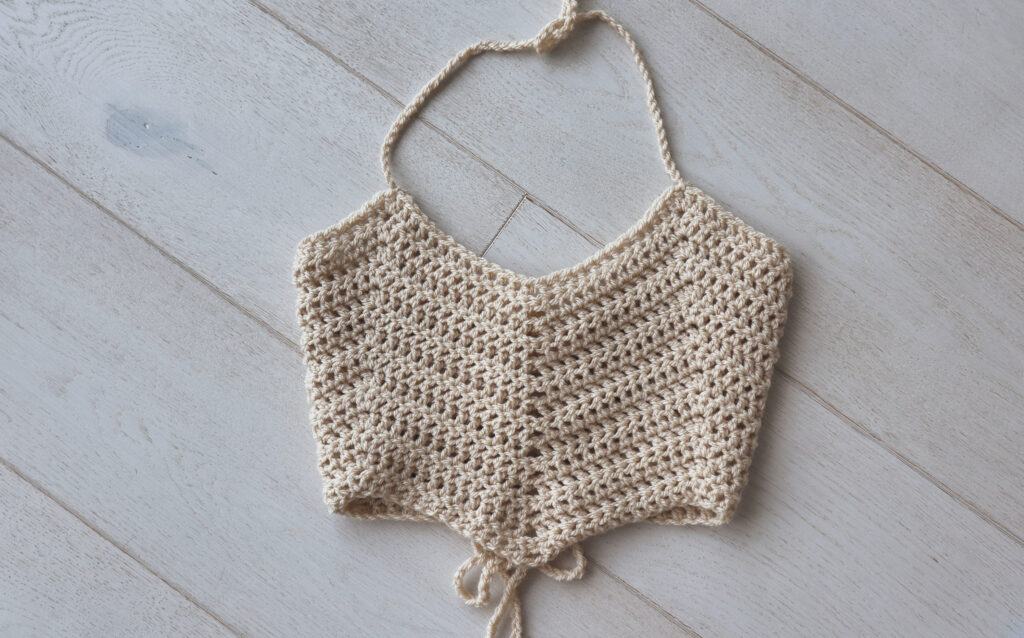 V-Neck Crop Top – Crochet Top Pattern – The Snugglery