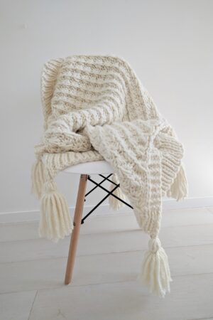 Marshmallow Throw - Chunky Knit Blanket Pattern