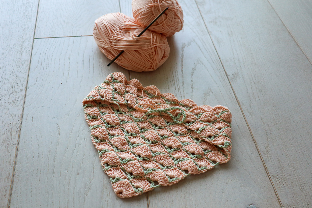 beautiful shells bandana crochet pattern