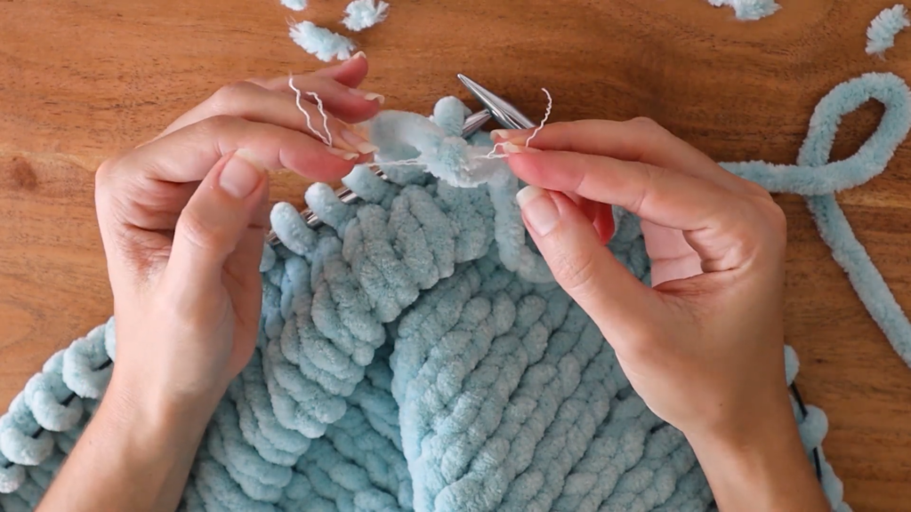 How To Work With Chenille Yarn – Plus, Free Super Chunky Knit Blanket  Pattern – The Snugglery