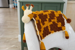 Jerry The Giraffe Lovey - Crochet Baby Blanket Pattern