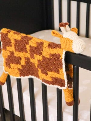 Jerry The Giraffe Lovey - Crochet Baby Blanket Pattern