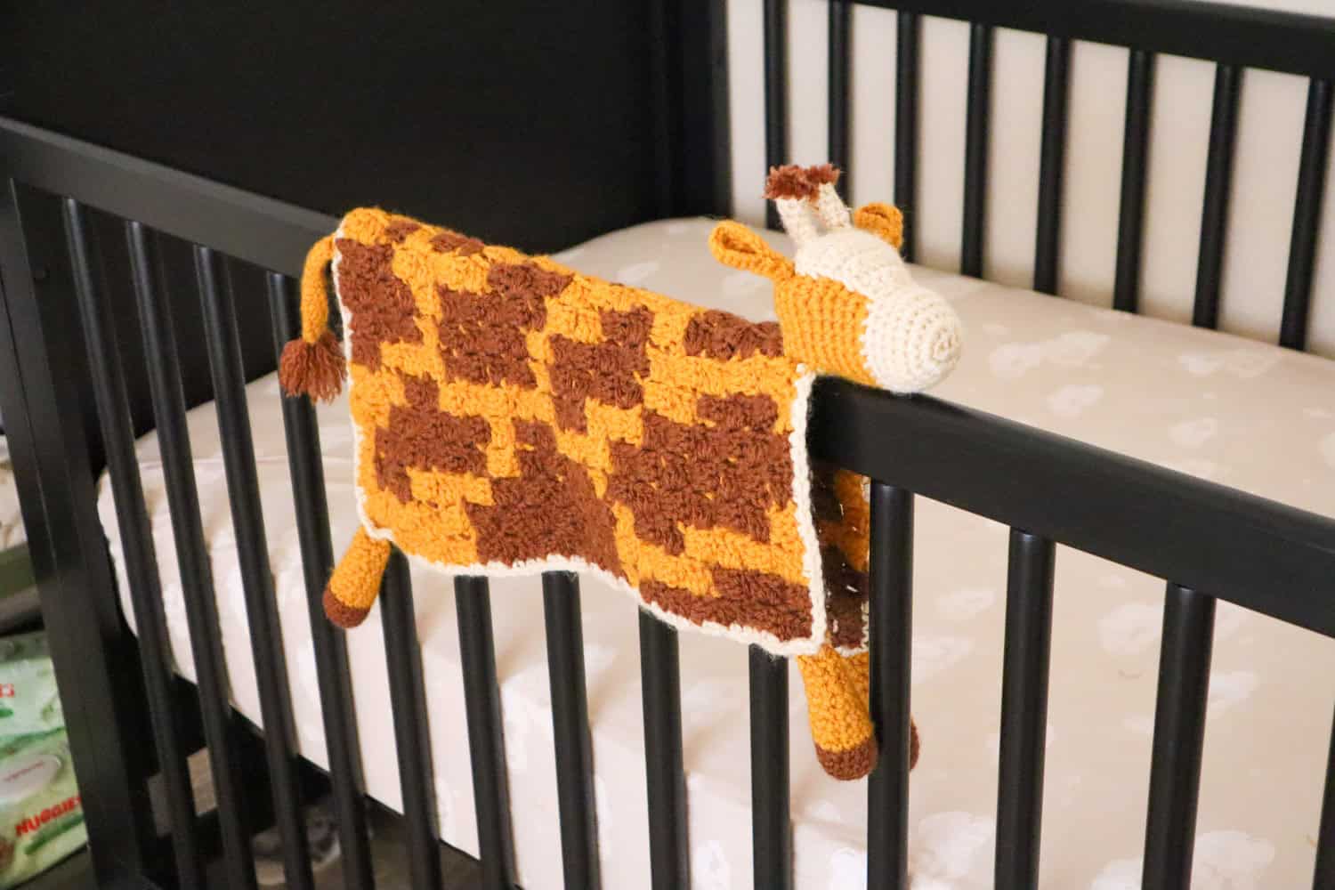 Jerry The Giraffe Lovey - Crochet Baby Blanket Pattern
